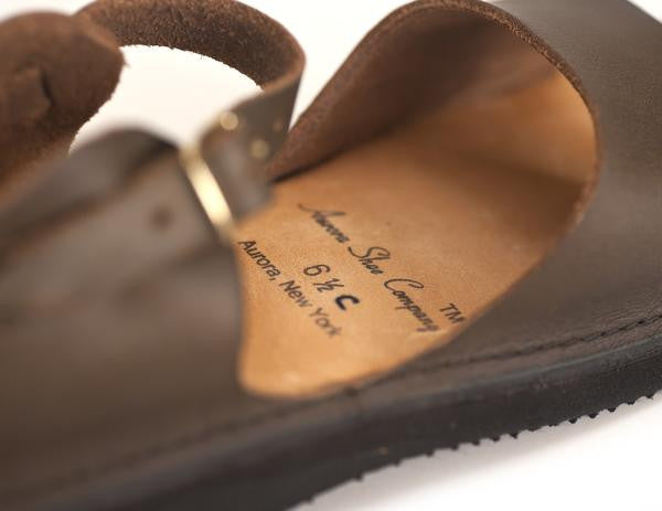 Aurora Shoe Co. - Women's Chinese (Olive)