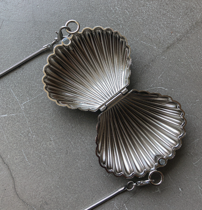 Seashell Pocket Mirror by Veronique