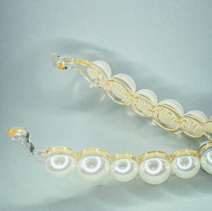 Banana Hair Grip in Pearl by Veronique